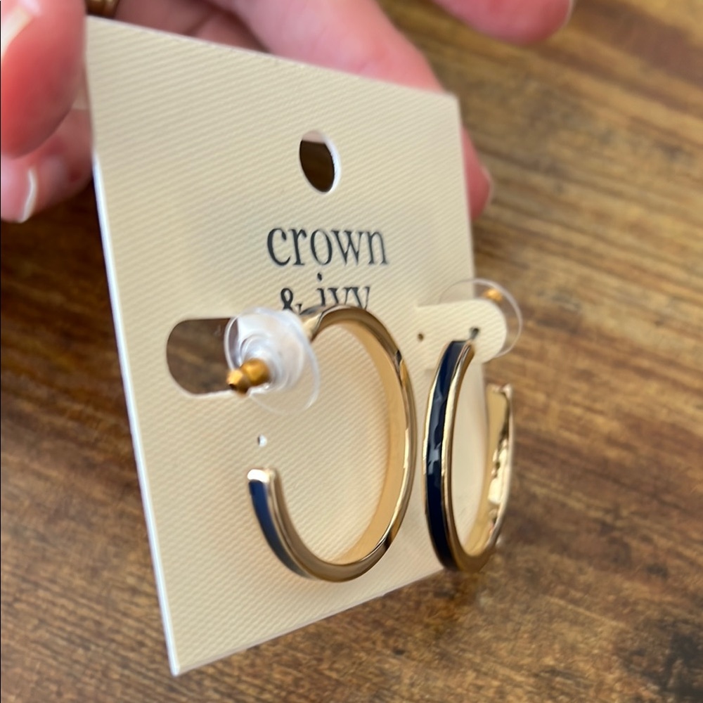 Crown & Ivy Gold Hoop Earrings